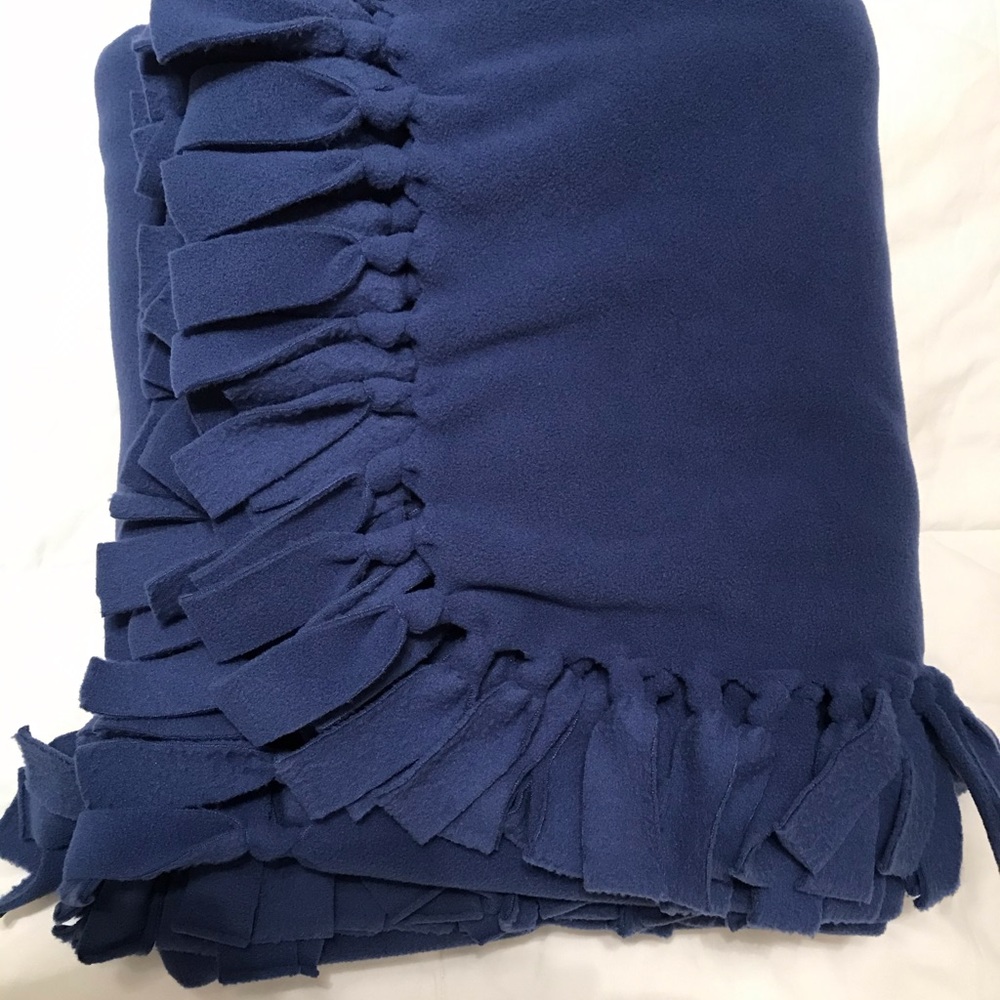 Queen size fleece tie blanket